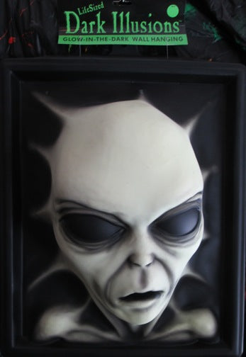 Alien 3-D Glow-in-the-Dark Wall Hanging